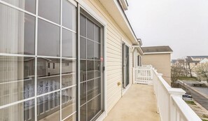 Exterior detail - Walk to beach with Great Downtown access! (Ocean City)