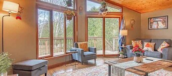 Spring Hill Lodge - Three Bedroom Cottage, Sleeps 8