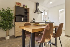 お食事