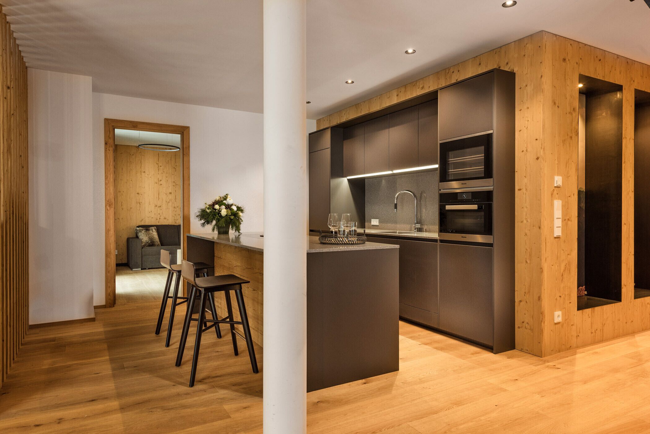 Kühlschrank, Mikrowelle, Ofen, Geschirrspüler