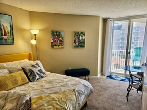 2 bedrooms, WiFi, bed sheets - St. Regis Paradise on Topsail, Amazing Views, Steps to Beach and Self Checkin (North Topsail Beach)