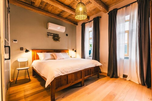 Villa Sonja - Three Bedroom Villa, Sleeps 8