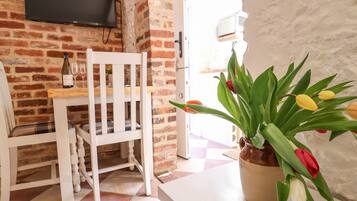 1 quarto, individualmente decorados, individualmente mobiliados