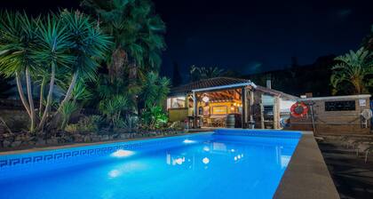 Cubo's Mijas Finca Huerta Rica Buganvilla / air conditioning / free wifi