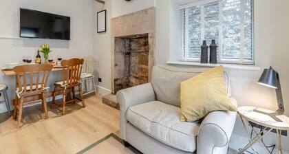 Cottage in the Heart of the Peak District
