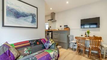 Cottage | Living area