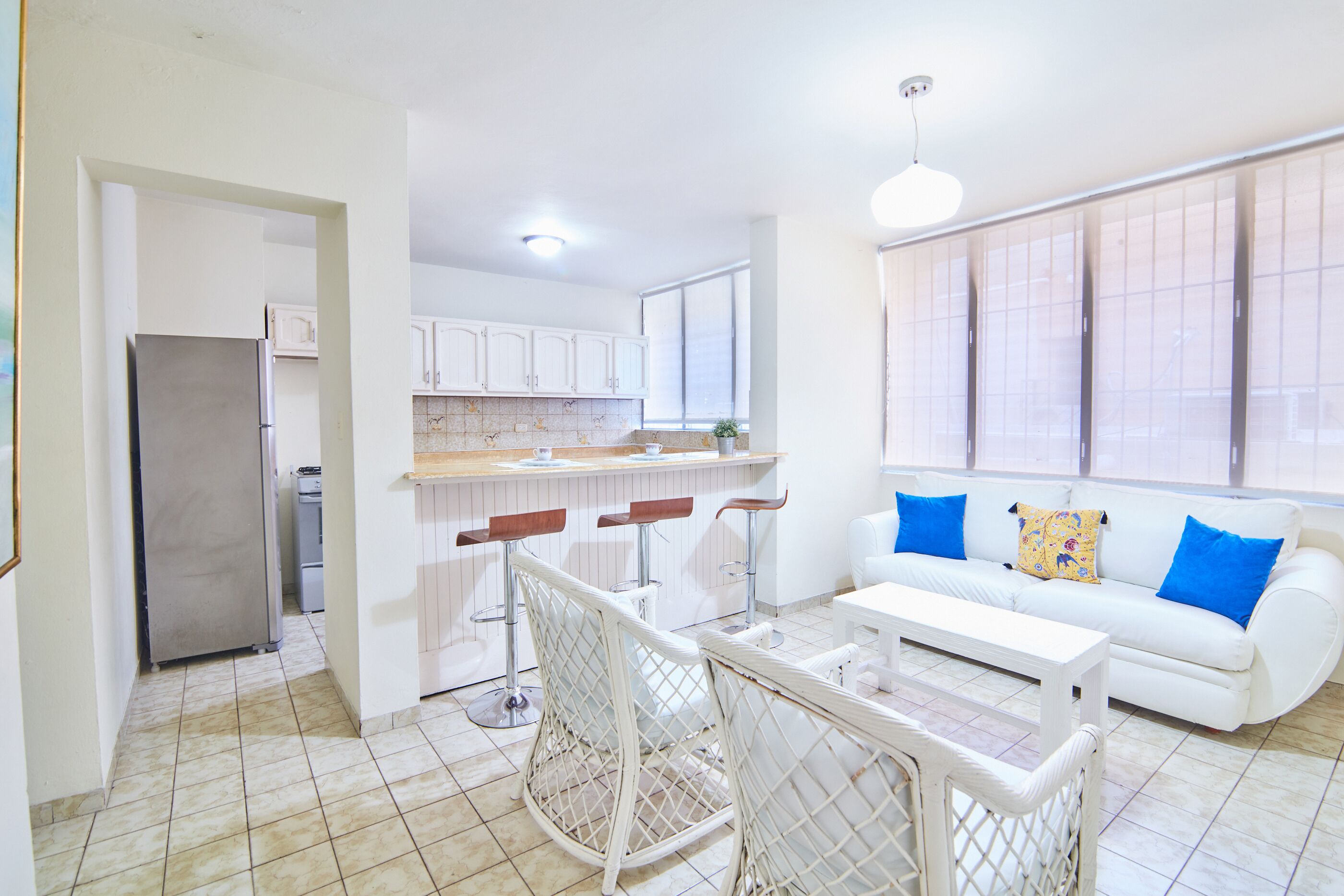 Apartamento standard | Área de estar | TV LED