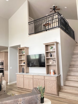 Smart TV - Brand new luxury townhome in the heart of Ruidoso! (Ruidoso)