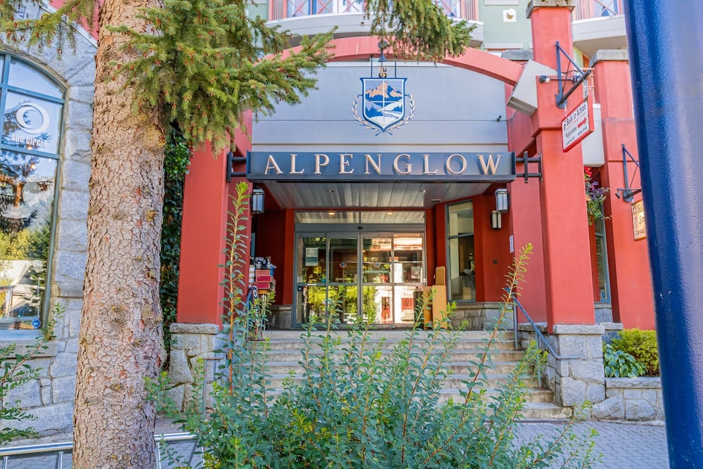 MountainView Accommodation, The Alpenglow Lodge Properties by null