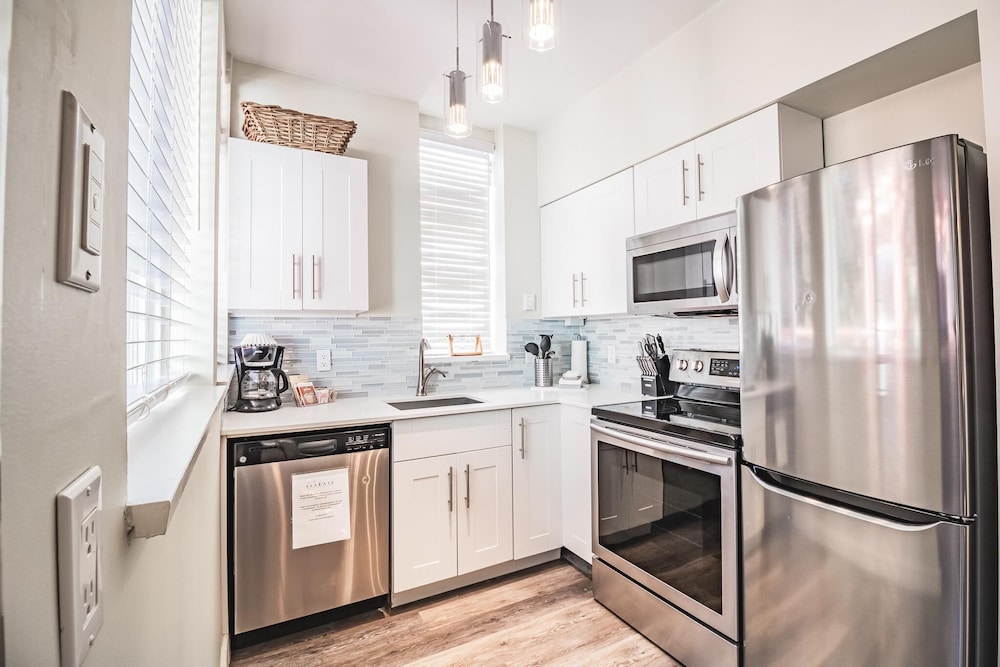 MountainView Accommodation, The Alpenglow Lodge Properties by null