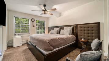 8 bedrooms, in-room safe, iron/ironing board, free WiFi