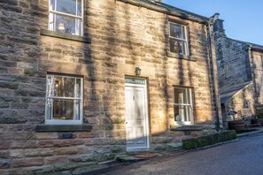 واجهة المنشأة