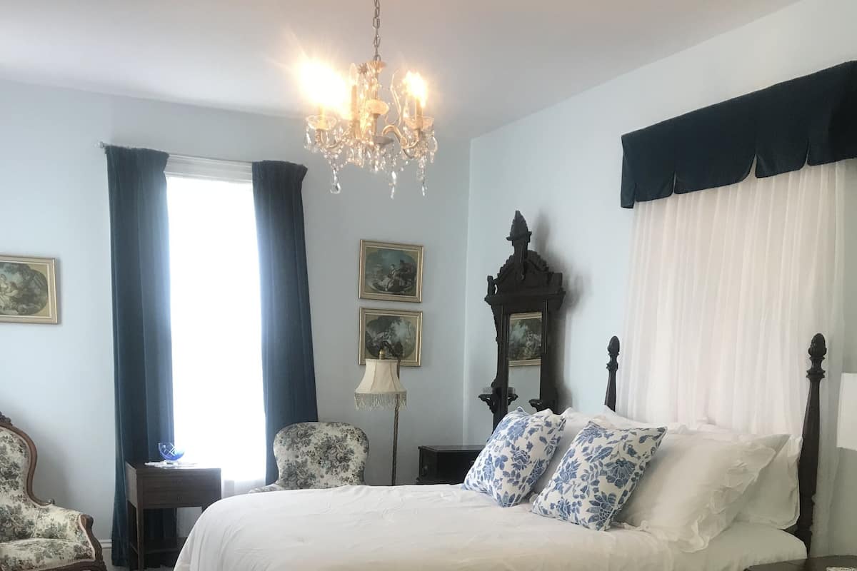 Classic Room, 1 Queen Bed
