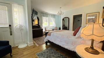 Premium Room, 1 Queen Bed | 1 bedroom, free WiFi
