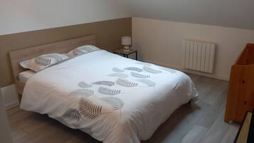 3 bedrooms, WiFi, bed sheets