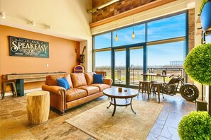 TV connectée, jeux vidéo