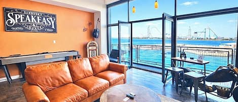 Smart TV, video games