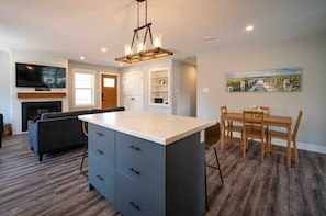 Interior - Relax at Idlewood Cottage, Near beaches - Stanhope (Stanhope)