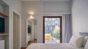 3 habitaciones, caja de seguridad en la habitación y escritorio