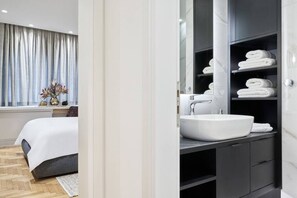 1 室のベッドルーム、アイロン / アイロン台、WiFi (無料)、ベッドシーツ