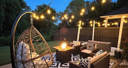 Downtown ~ Backyard ~ Near St Jude ~ Fire Pit