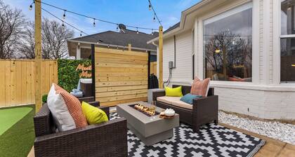 Downtown Oasis + HotTub+GameRoom+Arcade+MiniGolf