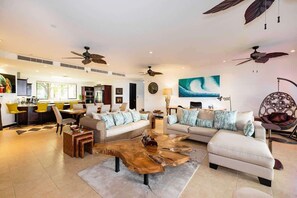 Smart TV, offices - Malinche 13A - Oceanview Condo at Reserva Conchal (Reserva Conchal)