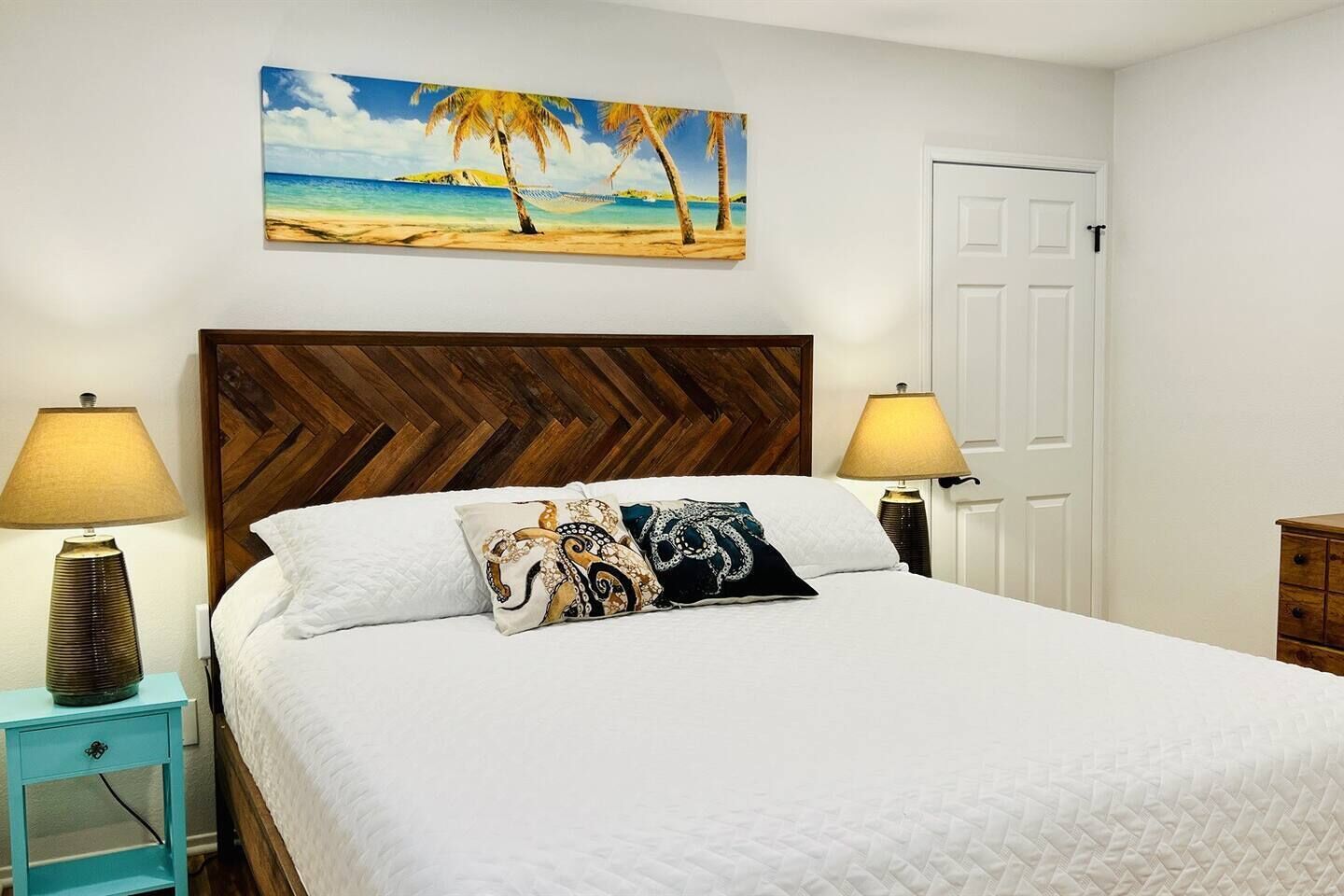 3 chambres, fer et planche à repasser, lit parapluie, Wi-Fi gratuit