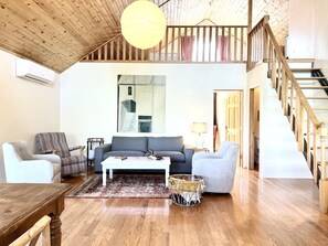 Living area - Sweet Cabin in the Forest (Show Low)