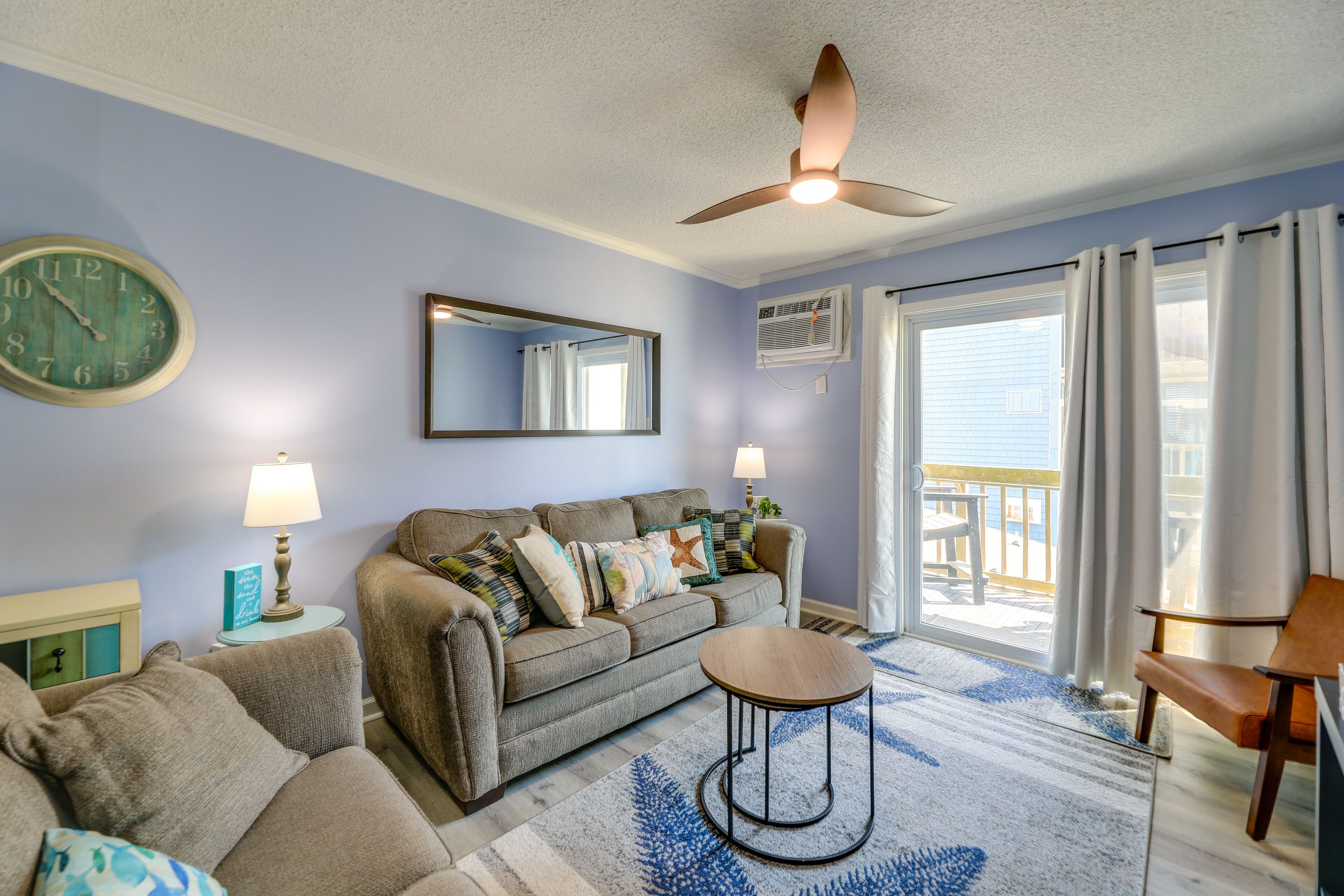 North Topsail Beach Condo w/ Direct Beach Access!