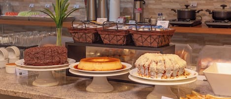 Tägliches inbegriffenes Frühstücksbuffet