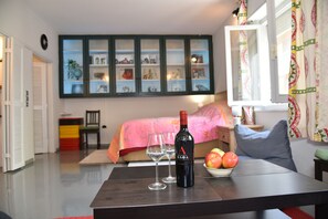 1 chambre, Wi-Fi gratuit, draps fournis