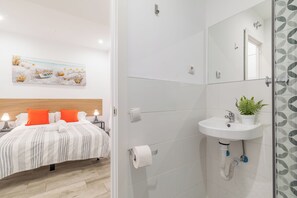 基本雙人房, 1 張標準雙人床 | 免費 Wi-Fi