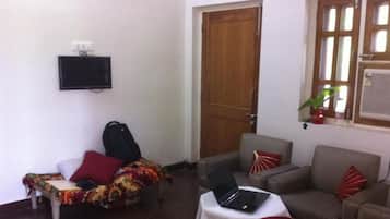 Televisión, chimenea
