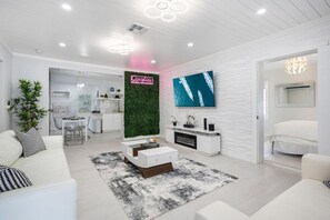 Smart TV, fireplace, video games, books