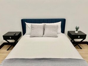 1 quarto, berço de viagem, Wi-Fi, roupa de cama