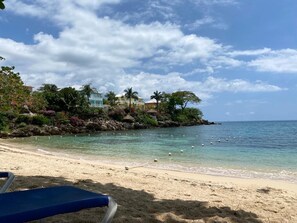 Sun-loungers, beach towels - Oceanfront, breathtaking views of turquoise Caribbean Sea, gated w/private beach (Negril)