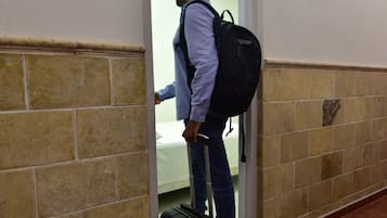 Standard Μονόκλινο Δωμάτιο | Γραφείο, κουρτίνες συσκότισης, σίδερο/σιδερώστρα, δωρεάν Wi-Fi