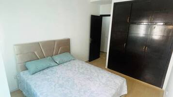 2 Schlafzimmer, kostenloses WLAN, BettwÀsche