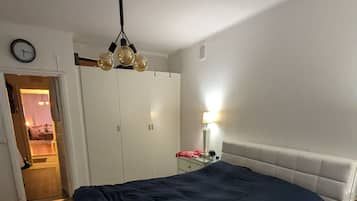 Apartamento, várias camas | 2 quartos, ferros/tábuas de passar roupa, Wi-Fi de cortesia