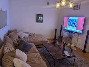 Apartment, Mehrere Betten | Wohnbereich