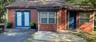 2 bedroom Cabin, perfect beach getaway
