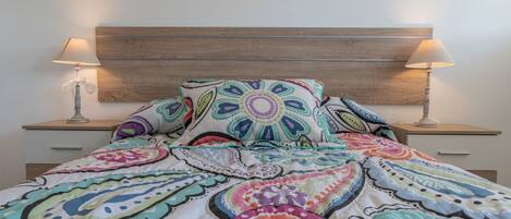 1 soverom, strykejern/-brett, wi-fi og sengetøy