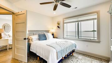 3 Schlafzimmer, Schreibtisch, Bügeleisen/Bügelbrett, WLAN