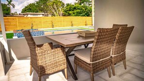 Outdoor dining