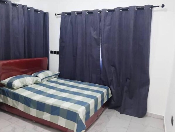 1 bedroom, iron/ironing board, WiFi, bed sheets - 1 bedroom apartment central Accra (Greater Accra Region)