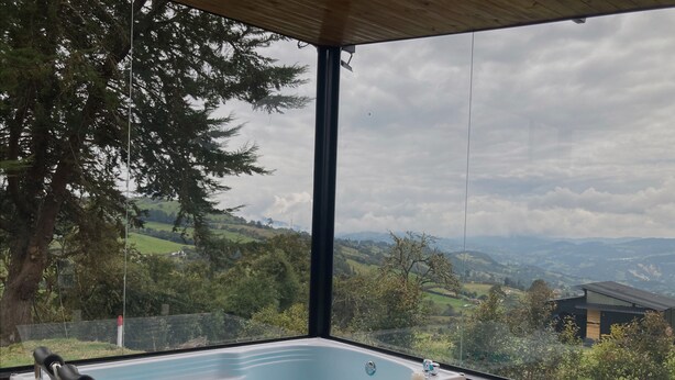 Luxury Cabin, 1 Bedroom, Kitchenette, Mountain View | Bathroom