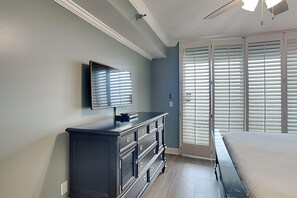 Condo, Multiple Beds, Balcony, Ocean View (#701)