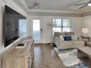 House, Multiple Beds, Kitchen, Garden View | Living area | TV - Bungalow Palms (Santa Rosa Beach)