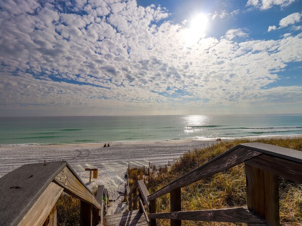 Beach nearby - Bungalow Palms (Santa Rosa Beach)